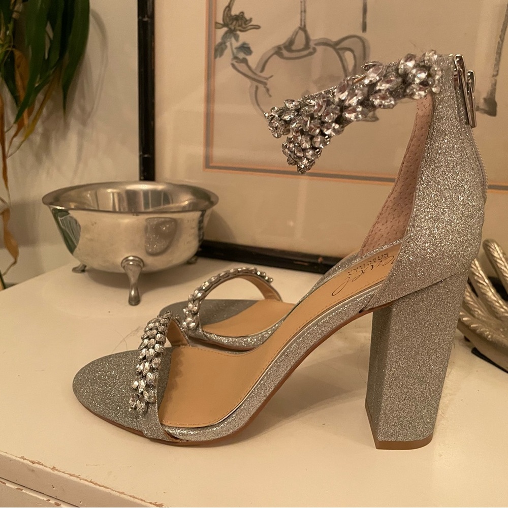 BNWOT Badgley Mischka Jewel high heel sandals - wedding/ bridal/ bridesmaid - Picture 3 of 7